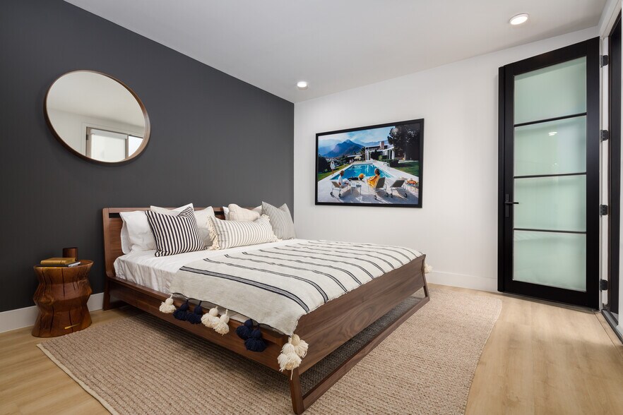 More Photos Of 3675 Dunn Dr, Los Angeles Apartments For Sale