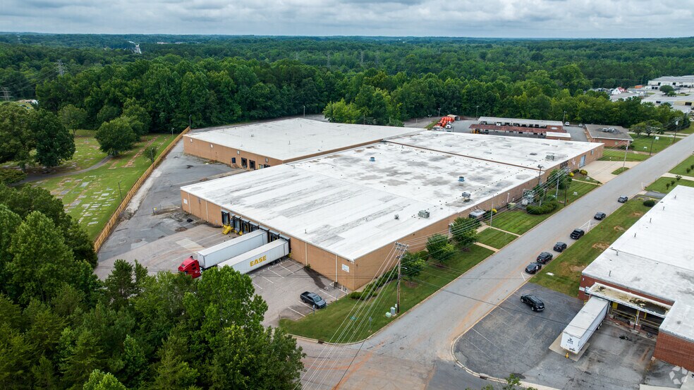 More Photos Of 615 Industrial Ave, Salisbury Warehouse For Sale