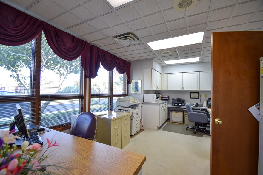 More Photos Of 6373 Kittyhawk Commons Blvd, Dayton Office For Lease