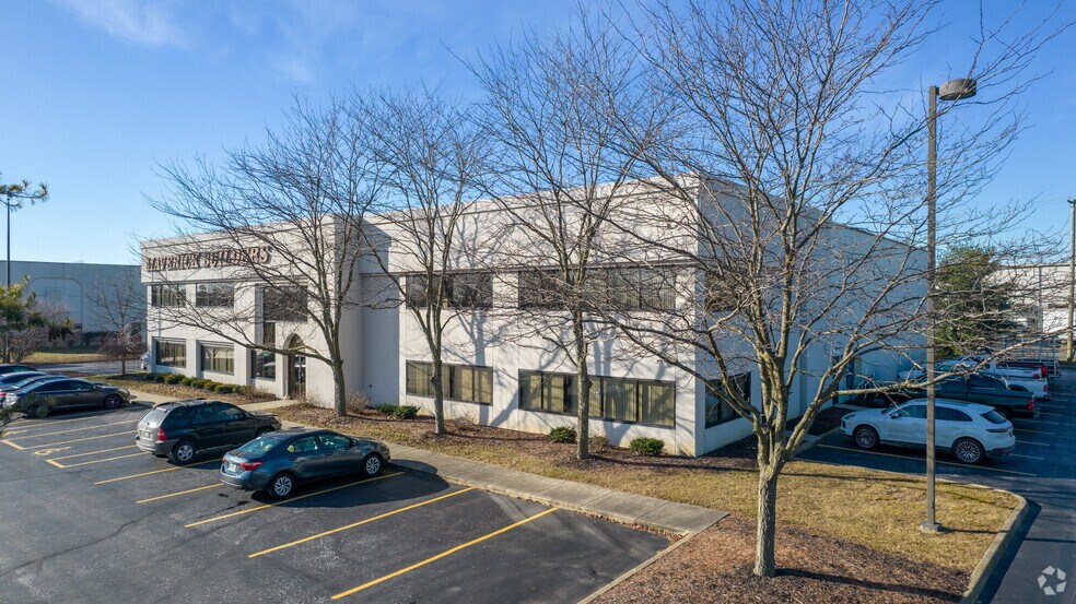 More Photos Of 1667-1679 Gateway Cir, Grove City Flex For Lease