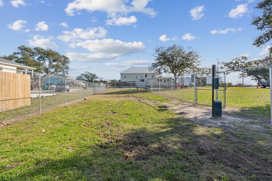 More Photos Of 500 Broad Ave, Gulfport Land For Sale