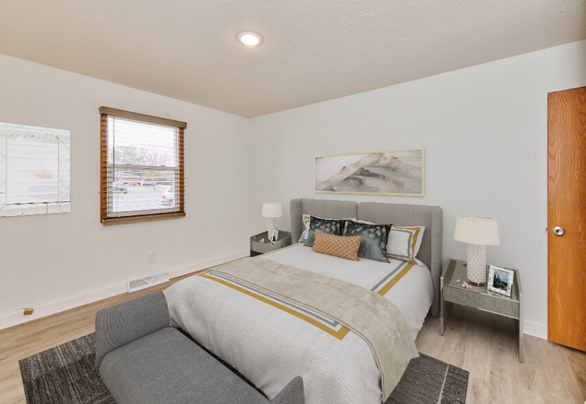 More Photos Of 601 W Center Dr, North Liberty Apartments For Sale