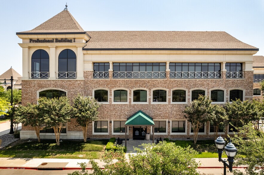 More Photos Of 5575-5757 Warren Pky, Frisco Unknown For Lease