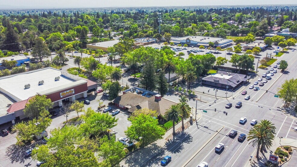 More Photos Of 6400 Fair Oaks Blvd, Carmichael Restaurant For Sale