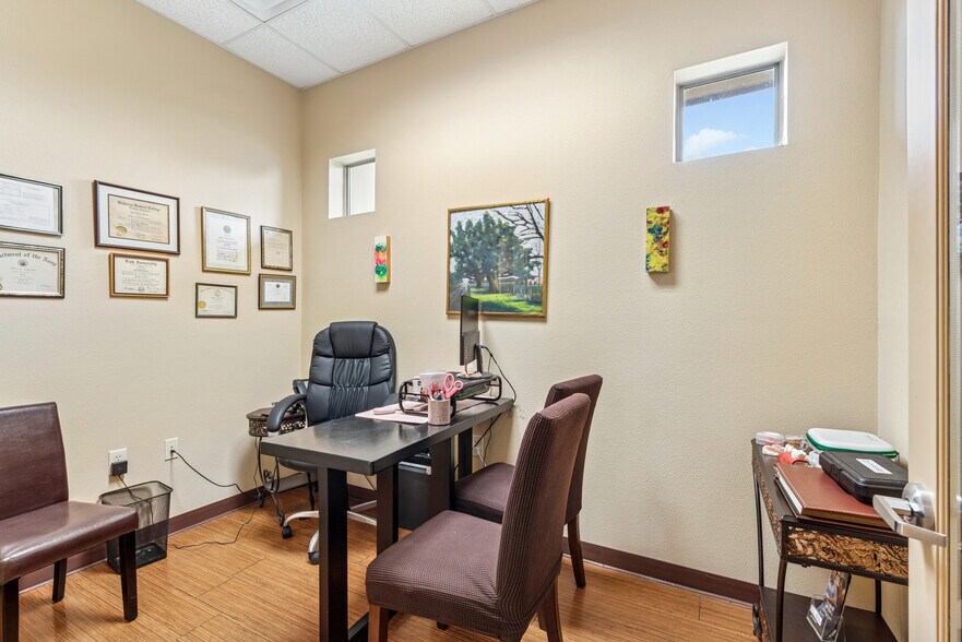 More Photos Of 3030 Rigsby Ave, San Antonio Medical For Sale
