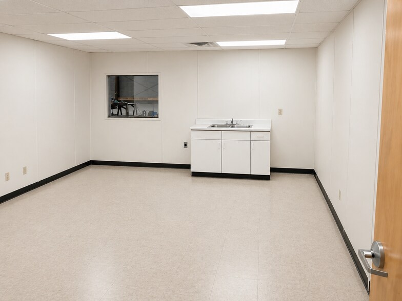 More Photos Of 56 Wendling way, Elkview Industrial For Lease