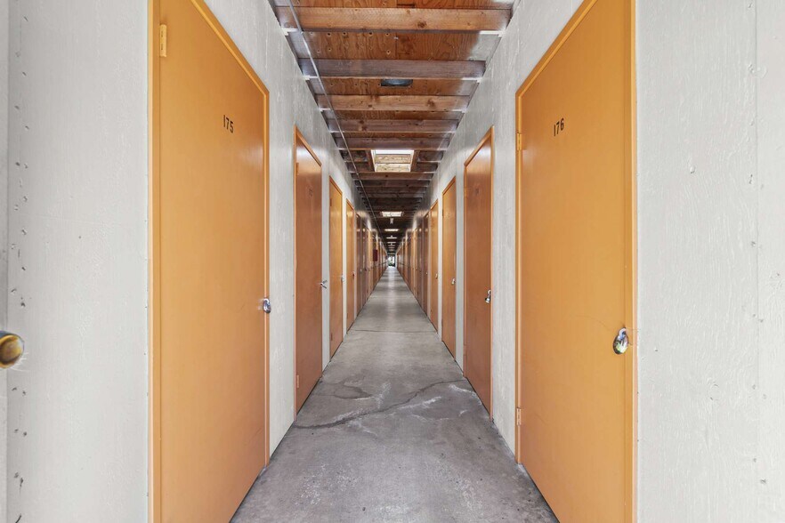 More Photos Of 38491 Fremont Blvd, Fremont Self Storage For Sale