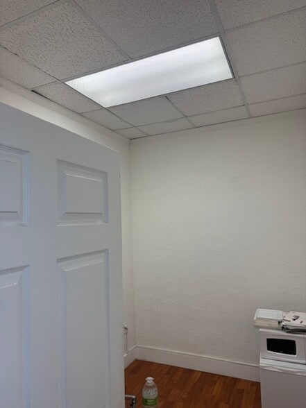 More Photos Of 3808 SW 8th St, Coral Gables Unknown For Lease