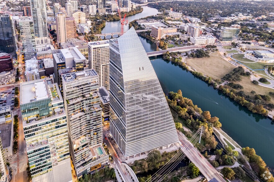 More Photos Of 601 W 2nd St, Austin Office For Lease