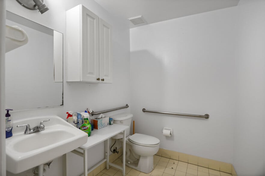 More Photos Of 12351 SW 128th Ct, Miami Warehouse For Sale