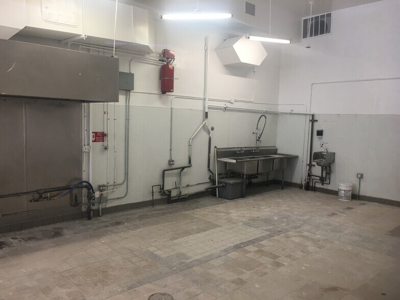 More Photos Of 35 6th St, San Francisco Hotel For Lease