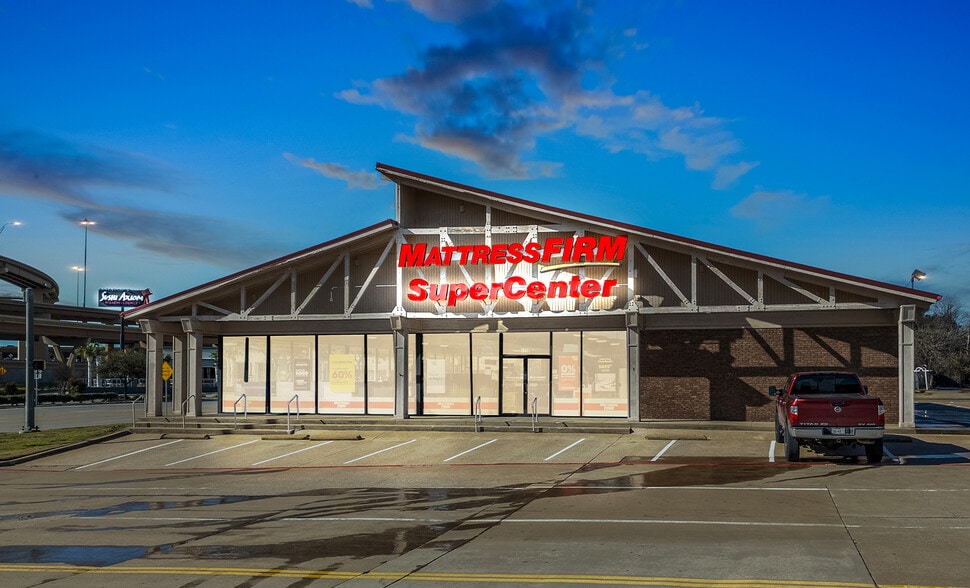 More Photos Of ,  General Retail For Sale