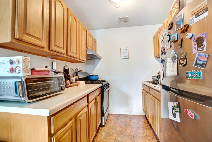 More Photos Of 213 Johnson Ave, Brooklyn Apartments For Sale