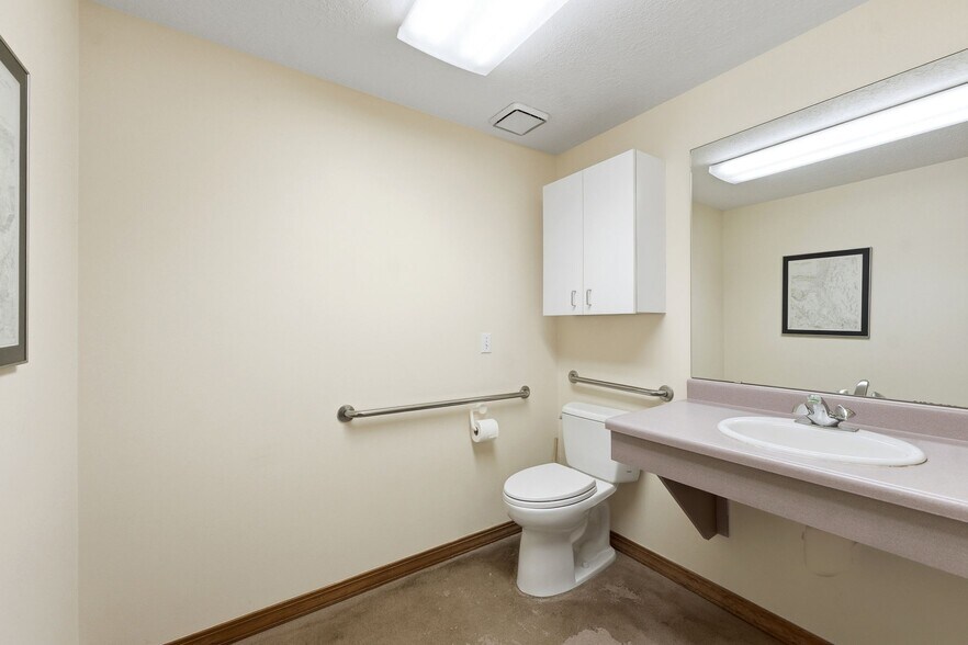 More Photos Of 1762 Prospector Ave, Park City Office For Lease