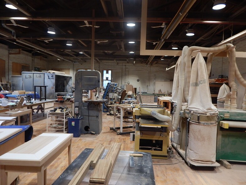 More Photos Of 209 Center St, Bridgeport Warehouse For Lease