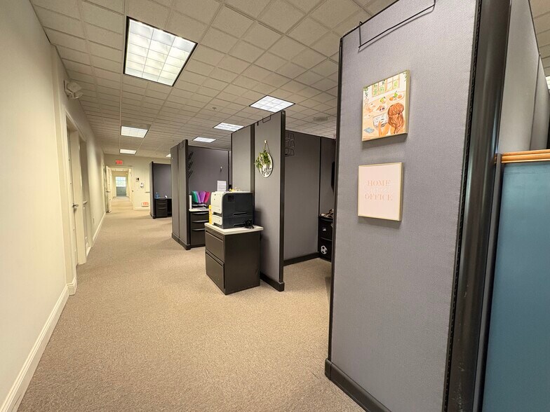 More Photos Of 105 Montgomery Ave, Montgomeryville Office For Sale