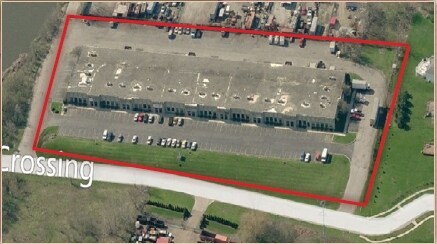 More Photos Of 850 Meadowview Crossing, West Chicago Showroom For Lease