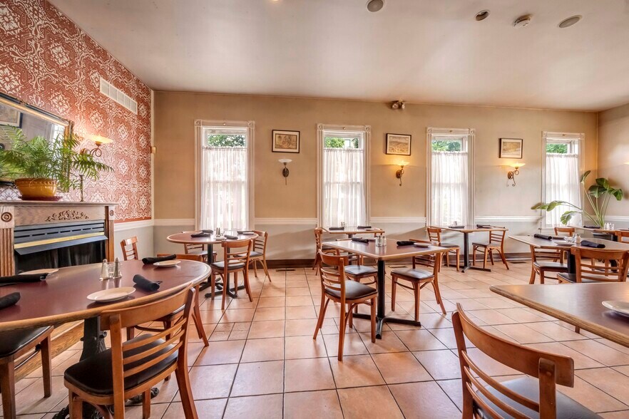 More Photos Of 5881 Sullivan Trl, Nazareth General Retail For Sale