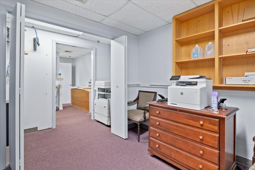 More Photos Of 30 Eastbrook Rd, Dedham Loft Creative Space For Sale