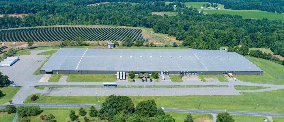 More Photos Of 546 Harvey Faulk Rd, Sanford Warehouse For Lease