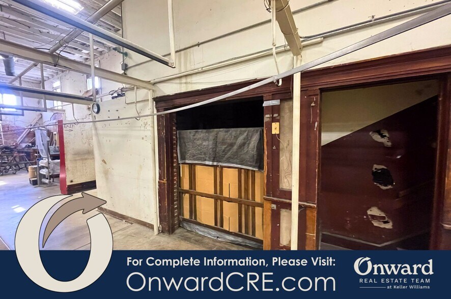 More Photos Of 114 E Elm St, Hillsboro Office For Sale