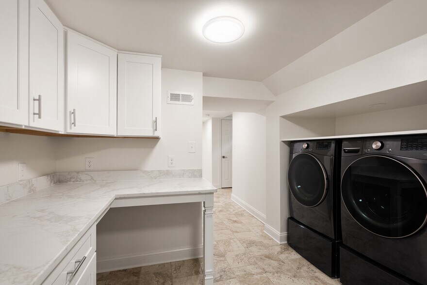 More Photos Of 4618 College Ave, College Park Multifamily For Sale