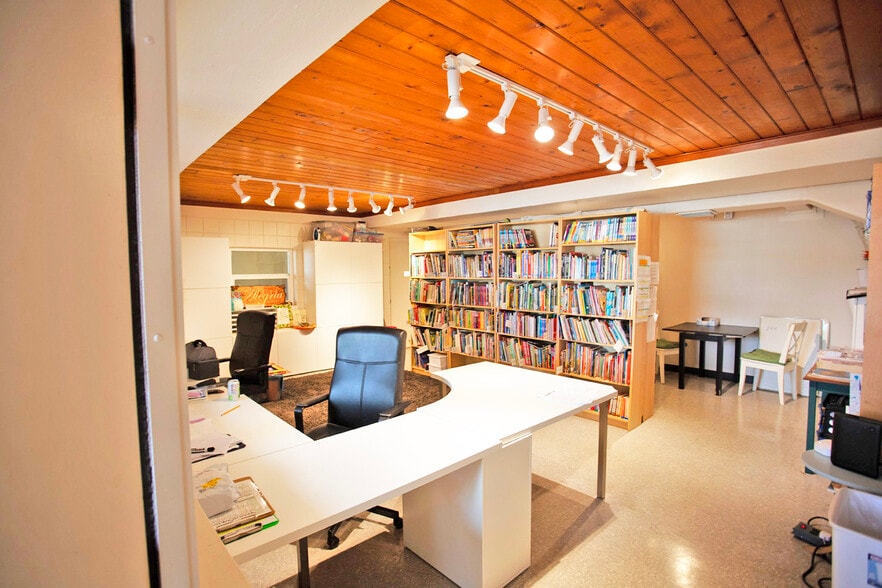 More Photos Of 5995 Dr Martin Luther King Jr St S, Saint Petersburg Religious Facility For Sale