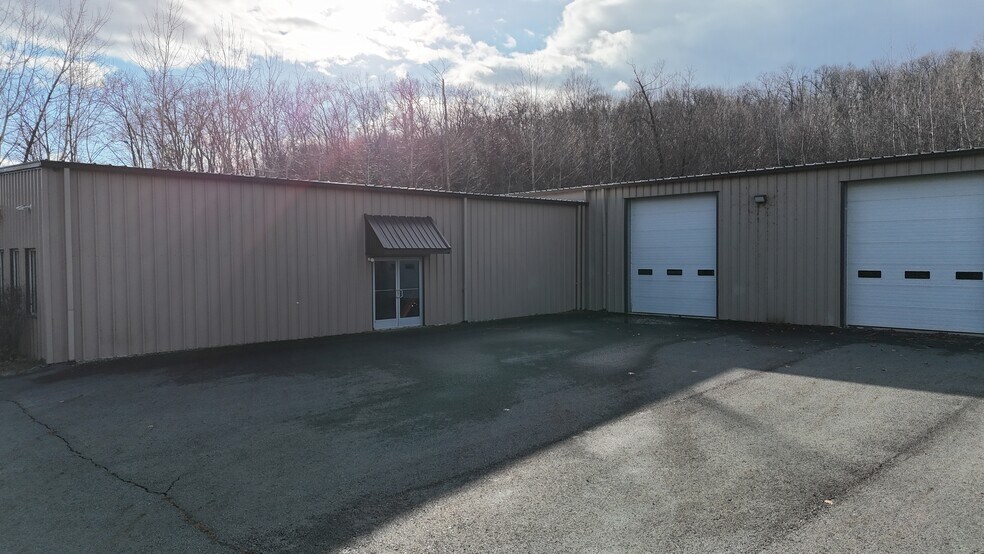 More Photos Of 1285 Purdytown Tpke, Hawley Warehouse For Sale