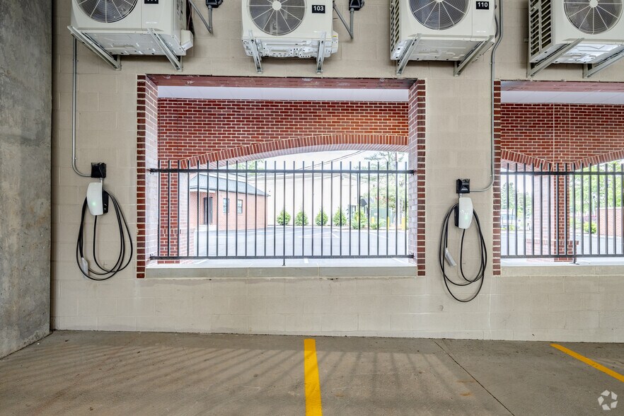 More Photos Of 545 S Livingston Ave, Livingston Apartments For Lease