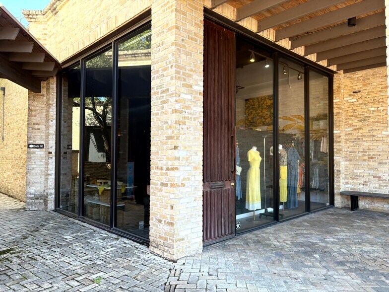 More Photos Of 5800 Broadway St, San Antonio Unknown For Lease