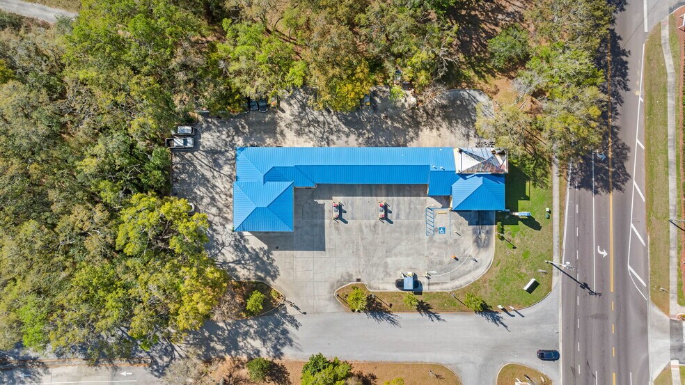 More Photos Of 113 S Valrico Rd, Valrico Carwash For Sale