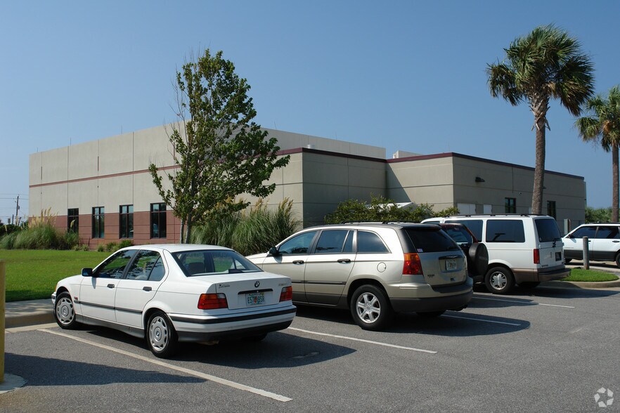 More Photos Of 8888 Navarre Pky, Navarre Medical For Lease