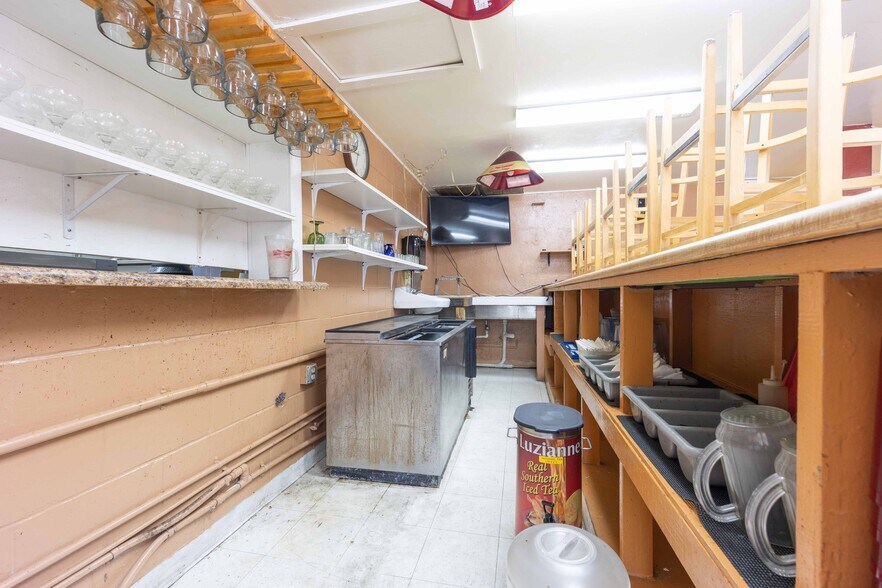 More Photos Of , Live Oak Unknown For Sale