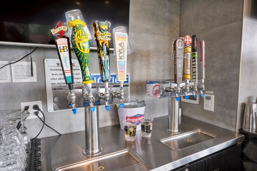 More Photos Of 1925 S El Camino Real, San Clemente Restaurant For Sale