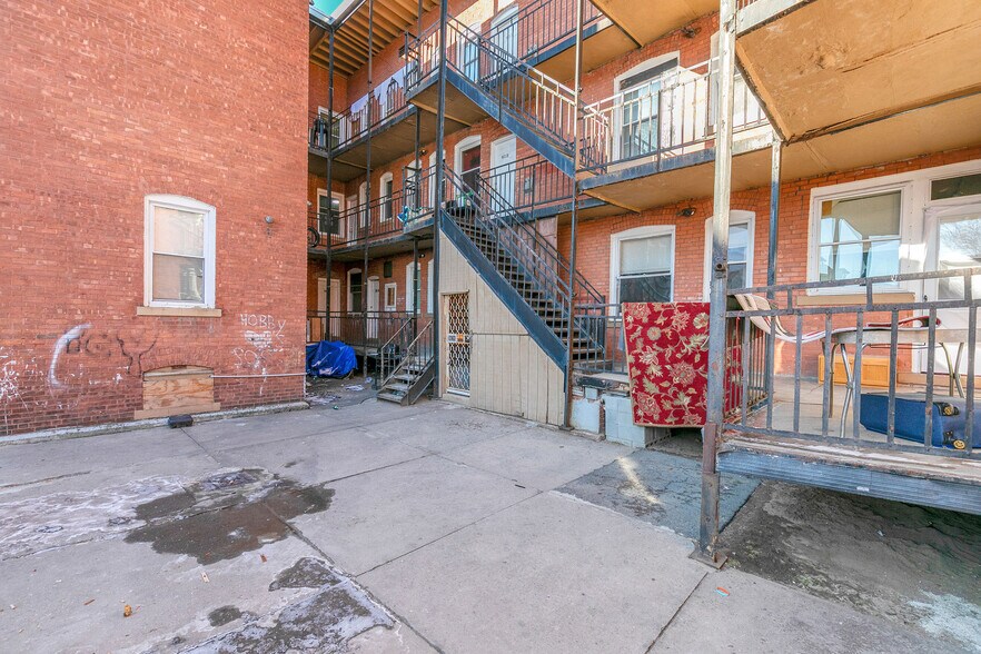 More Photos Of 1069-1075 Capitol Ave, Hartford Apartments For Sale