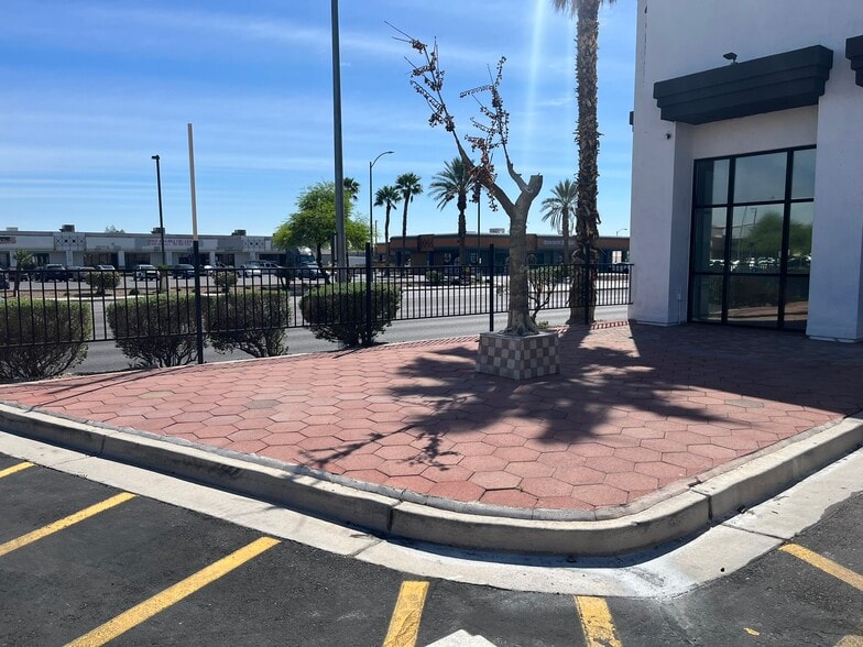 More Photos Of 4255 S Durango Dr, Las Vegas Freestanding For Lease