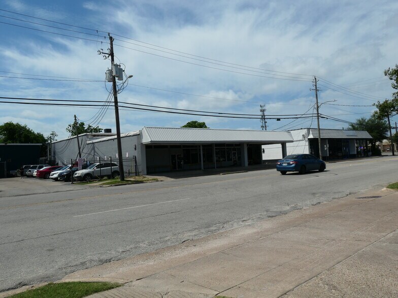 More Photos Of 7126 Lawndale St, Houston Storefront For Sale