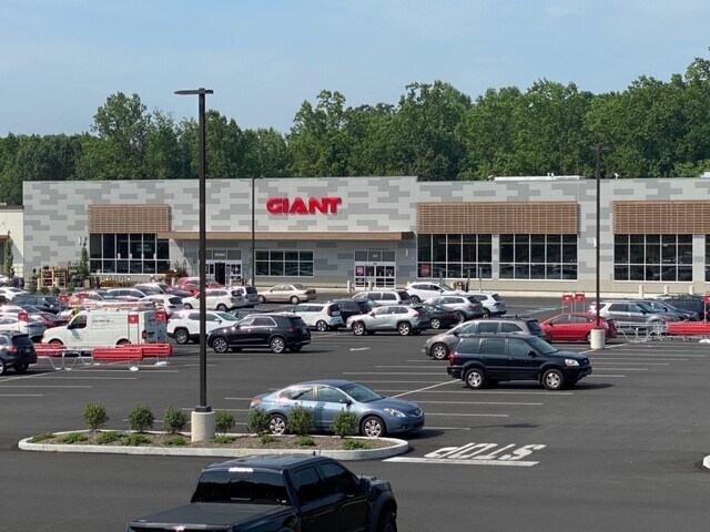 More Photos Of 2180 W Chester Pike, Broomall Unknown For Lease