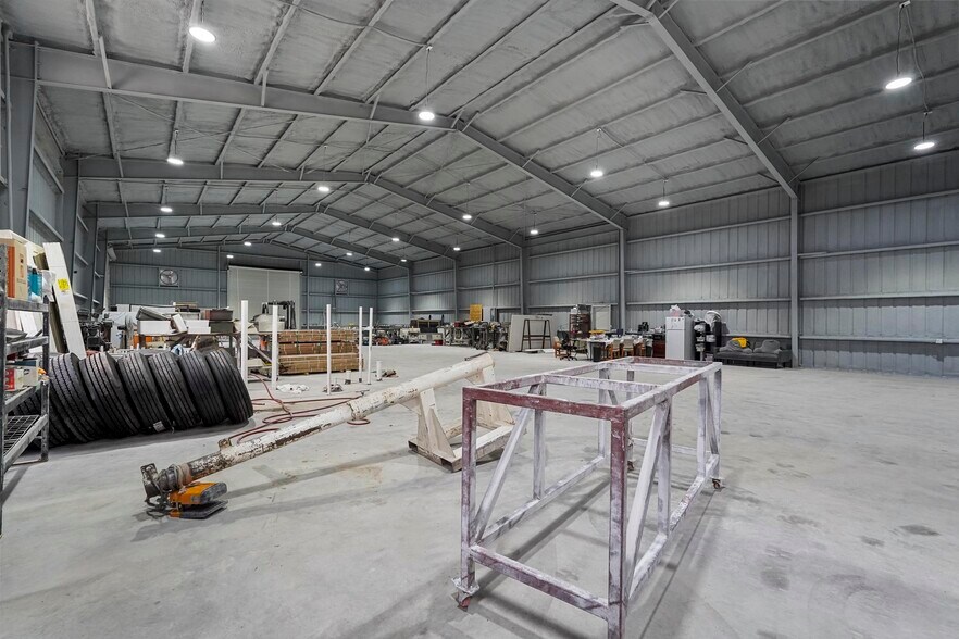 More Photos Of 1979 FM 1903, Caddo Mills Warehouse For Lease