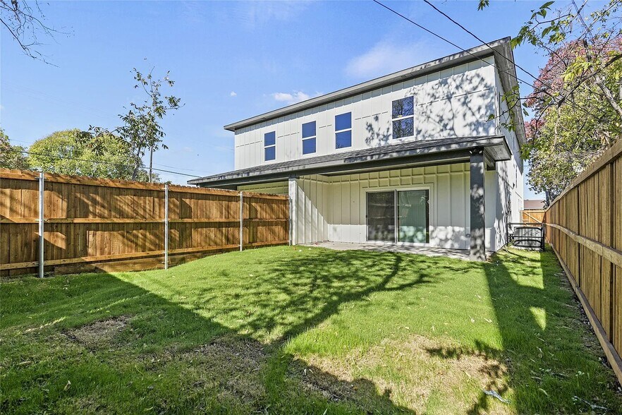 More Photos Of 3726 Mount Ranier St, Dallas Apartments For Sale