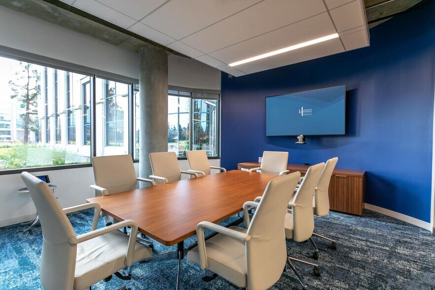 More Photos Of 333 Twin Dolphin Dr, Redwood City Office For Lease
