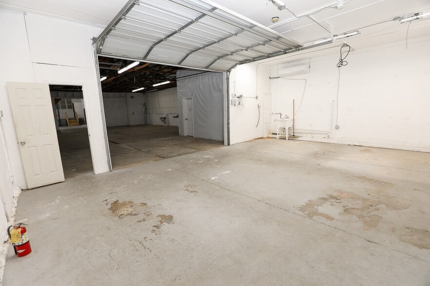 More Photos Of 5 Haynie St, Newnan Warehouse For Lease