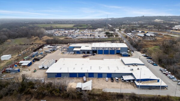 More Photos Of 6801 Old Randol Mill Rd, Fort Worth Warehouse For Lease