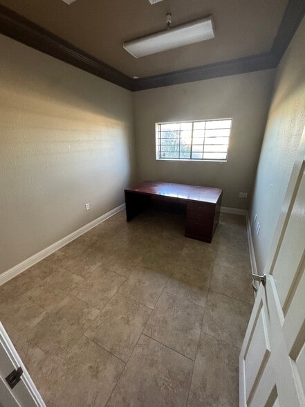 More Photos Of 190 E San Antonio Dr, King City Industrial For Sale