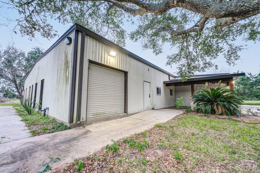 More Photos Of 850 County Road 149, Alvin Land For Sale