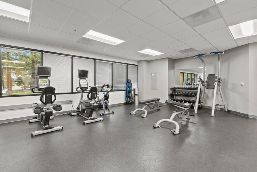 More Photos Of 1810 Gateway Dr, San Mateo Coworking Space