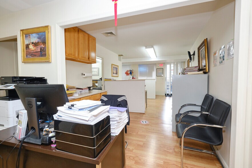 More Photos Of 133-40 37th Ave, Flushing Storefront Retail Residential For Sale