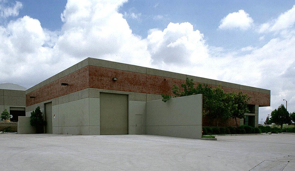 More Photos Of 8560 Oakwood Pl, Rancho Cucamonga Warehouse For Lease