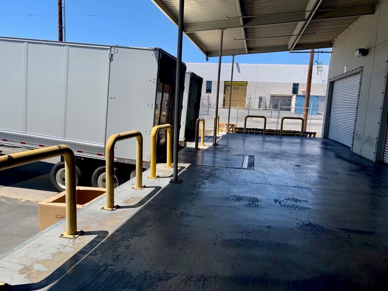 More Photos Of 9505-9541 Mason Ave, Chatsworth Manufacturing For Lease