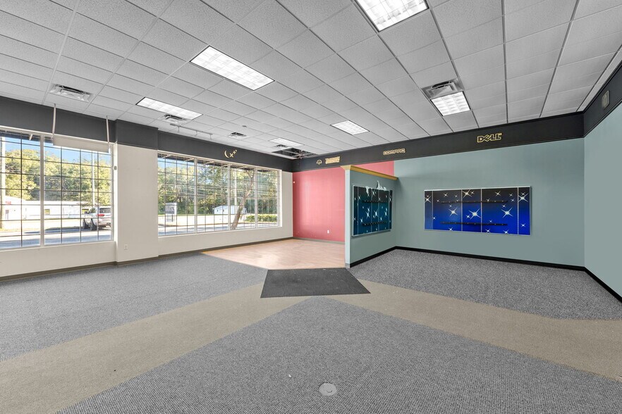 More Photos Of 1699 N Temple Ave, Starke Freestanding For Sale